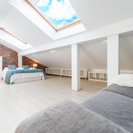 Loft En Calle Emblematica By Urbanhosting Santander Exteriör bild